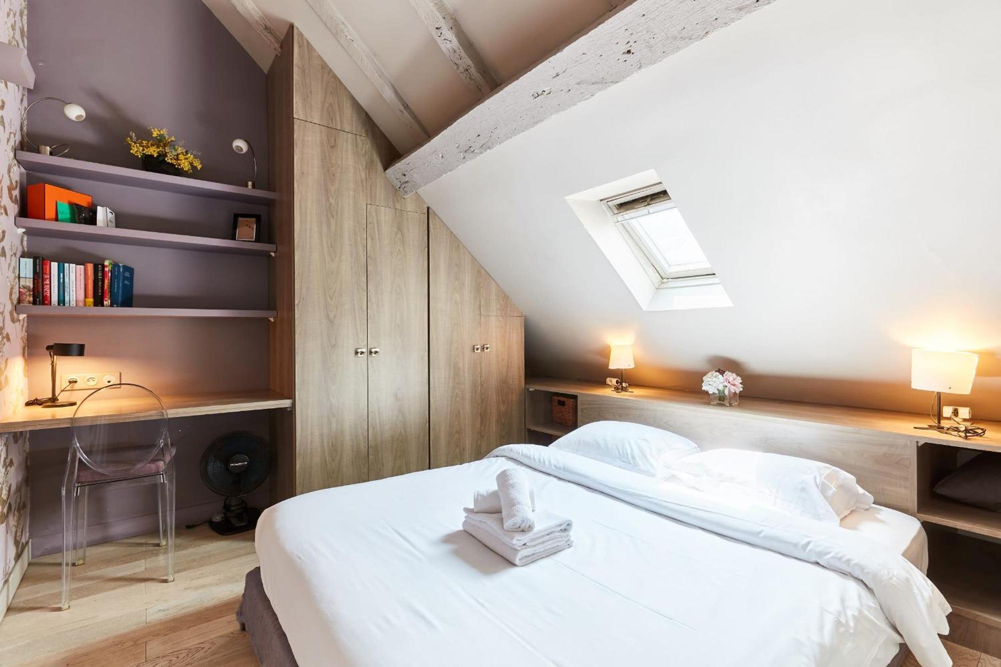 Place Des Vosges - 1Br With Balcony - Cityapartmentstay Paryż Zewnętrze zdjęcie