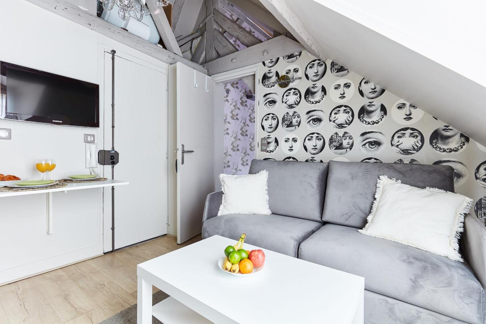 Place Des Vosges - 1Br With Balcony - Cityapartmentstay Paryż Zewnętrze zdjęcie