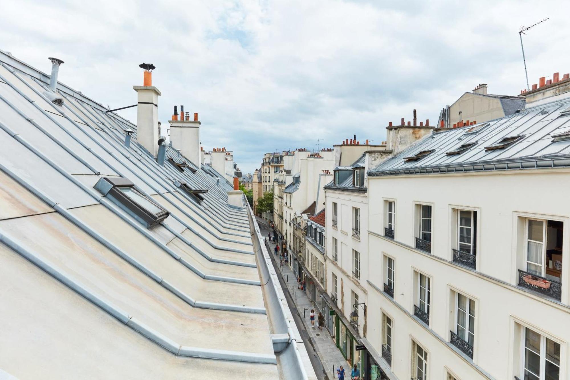 Place Des Vosges - 1Br With Balcony - Cityapartmentstay Paryż Zewnętrze zdjęcie